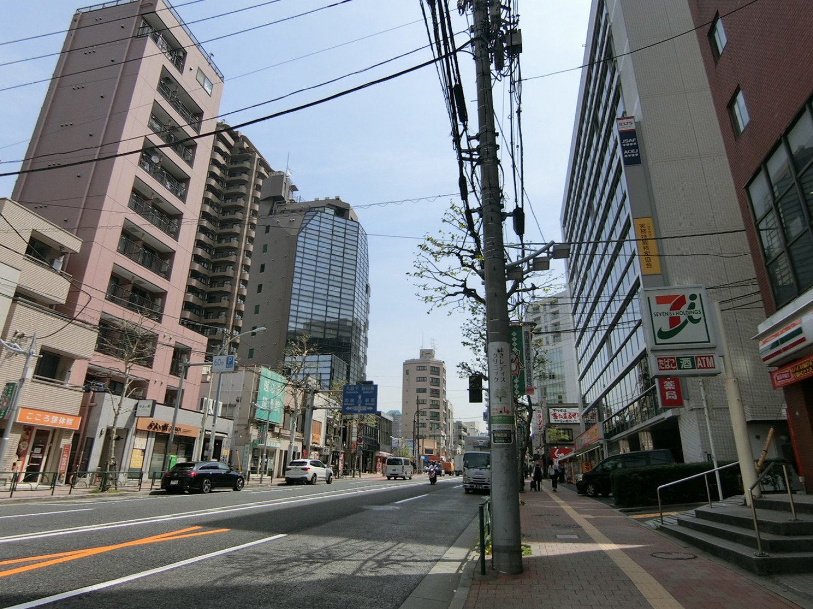大樹生命高田馬場ビル前面の通り