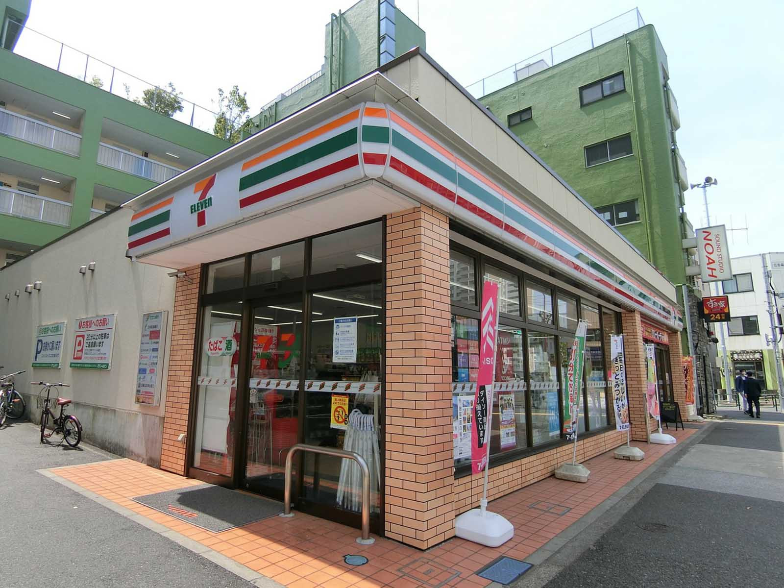 徒歩2分のセブンイレブン