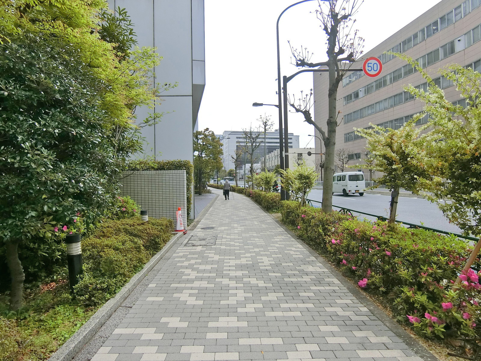 品川TSビル前面の通り