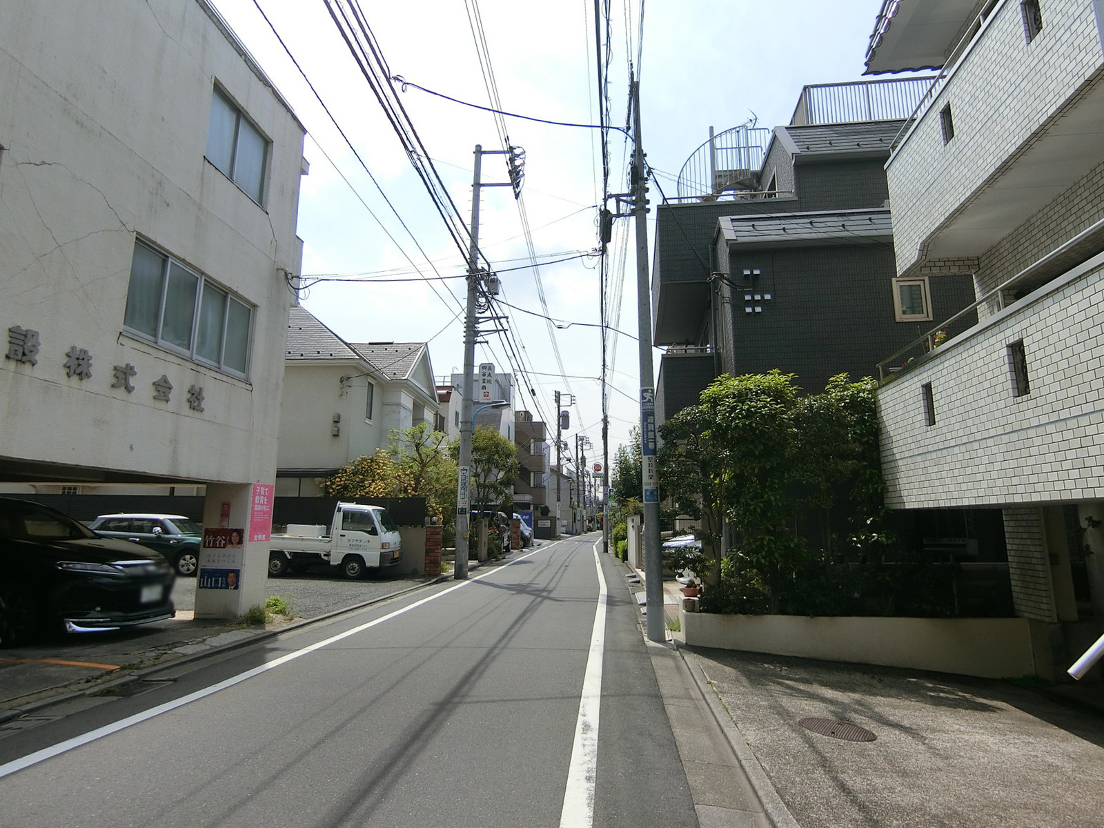 大洋ビル前面の通り