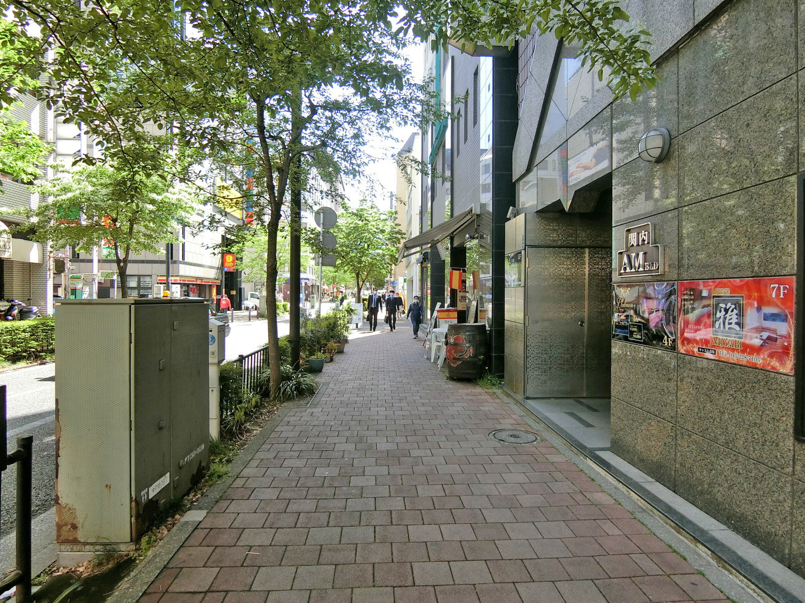 宇田川ビル前面の通り