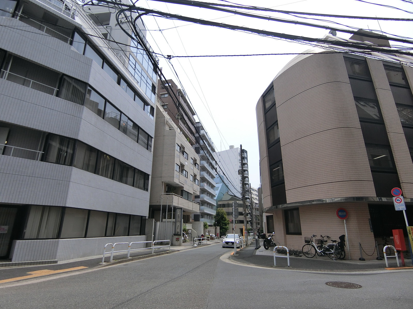 五反田増島ビル前面の通り