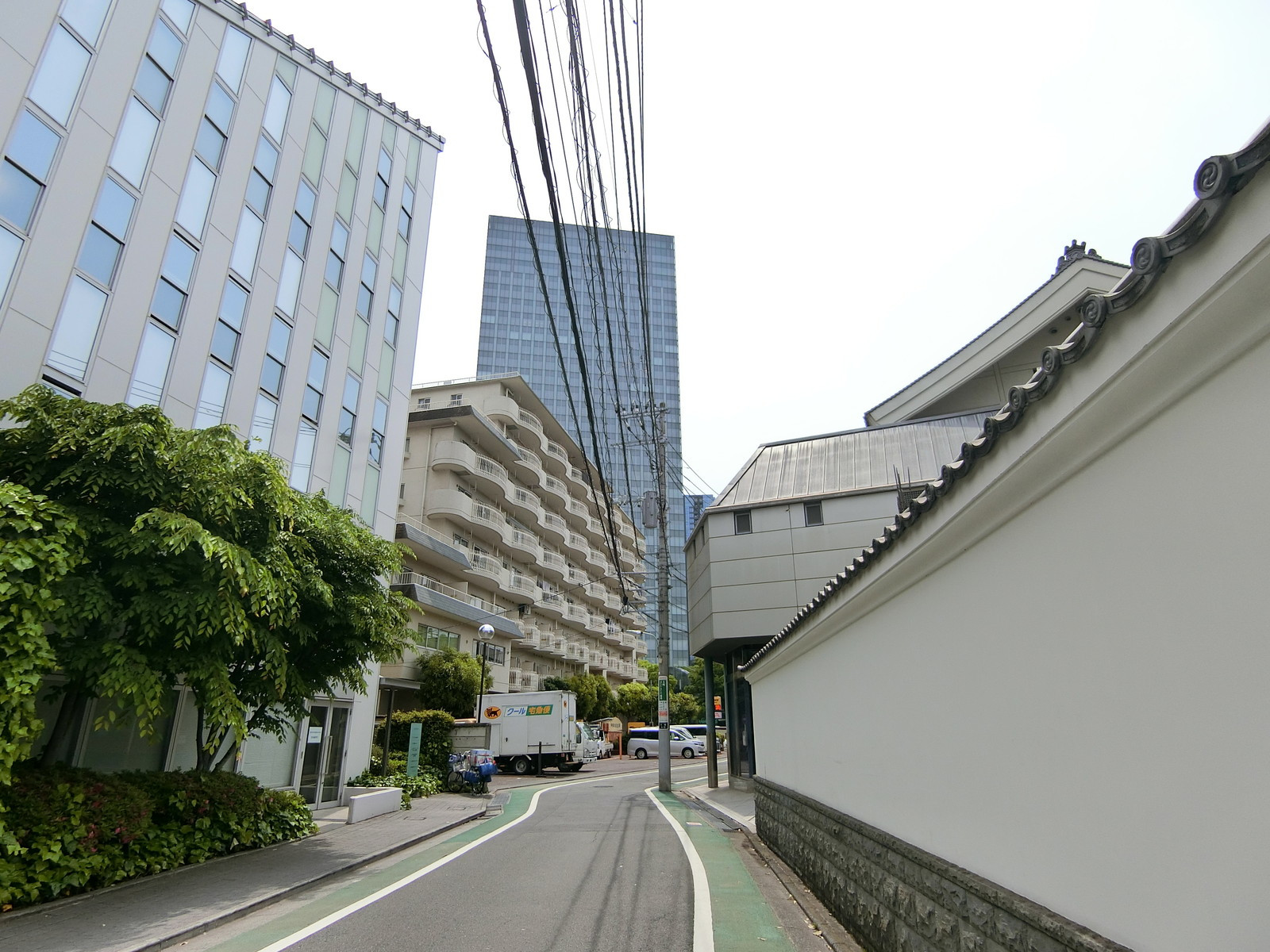大崎ウエストサイドビル前面の通り