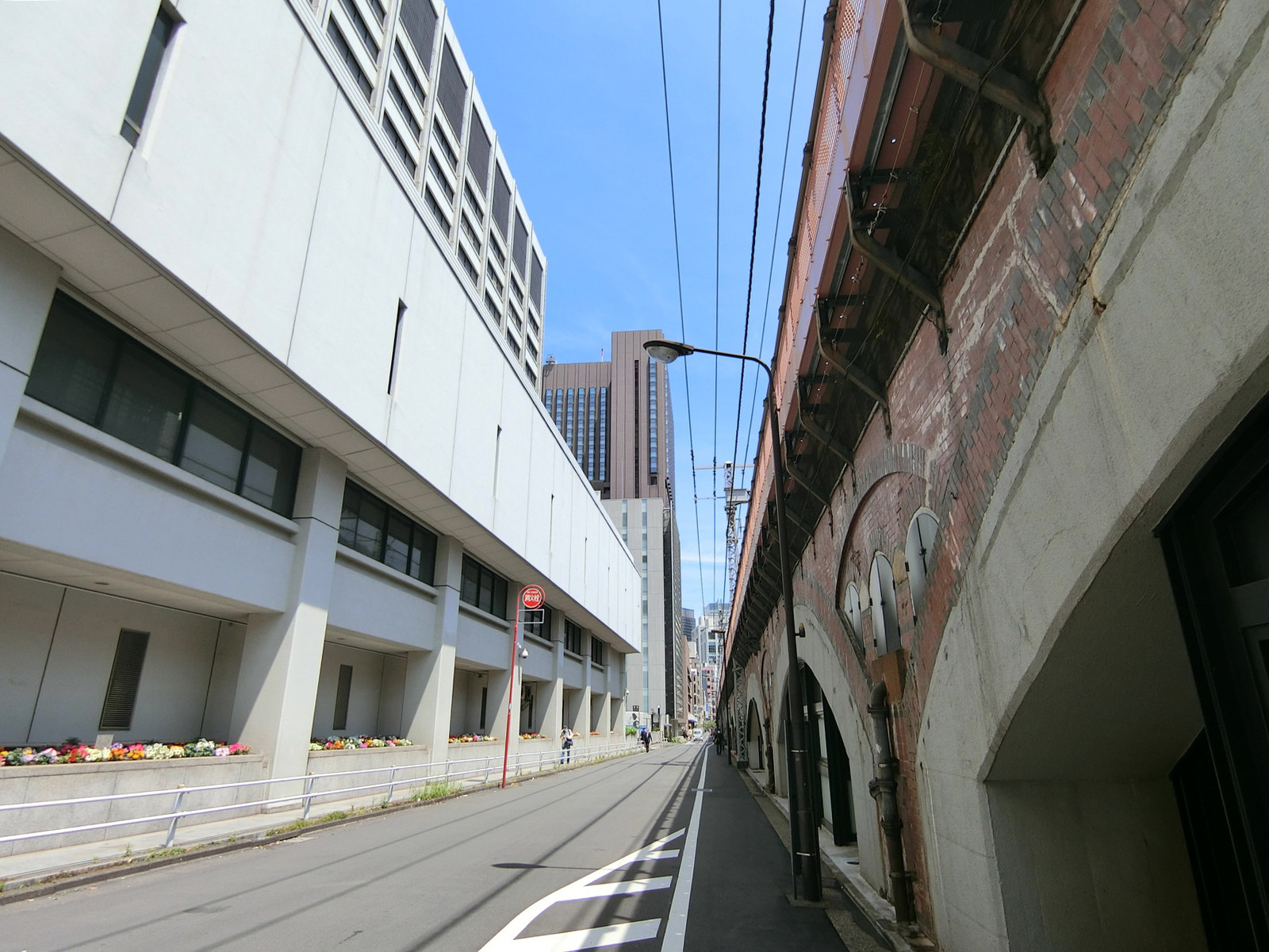 UD日比谷ビル前面の通り