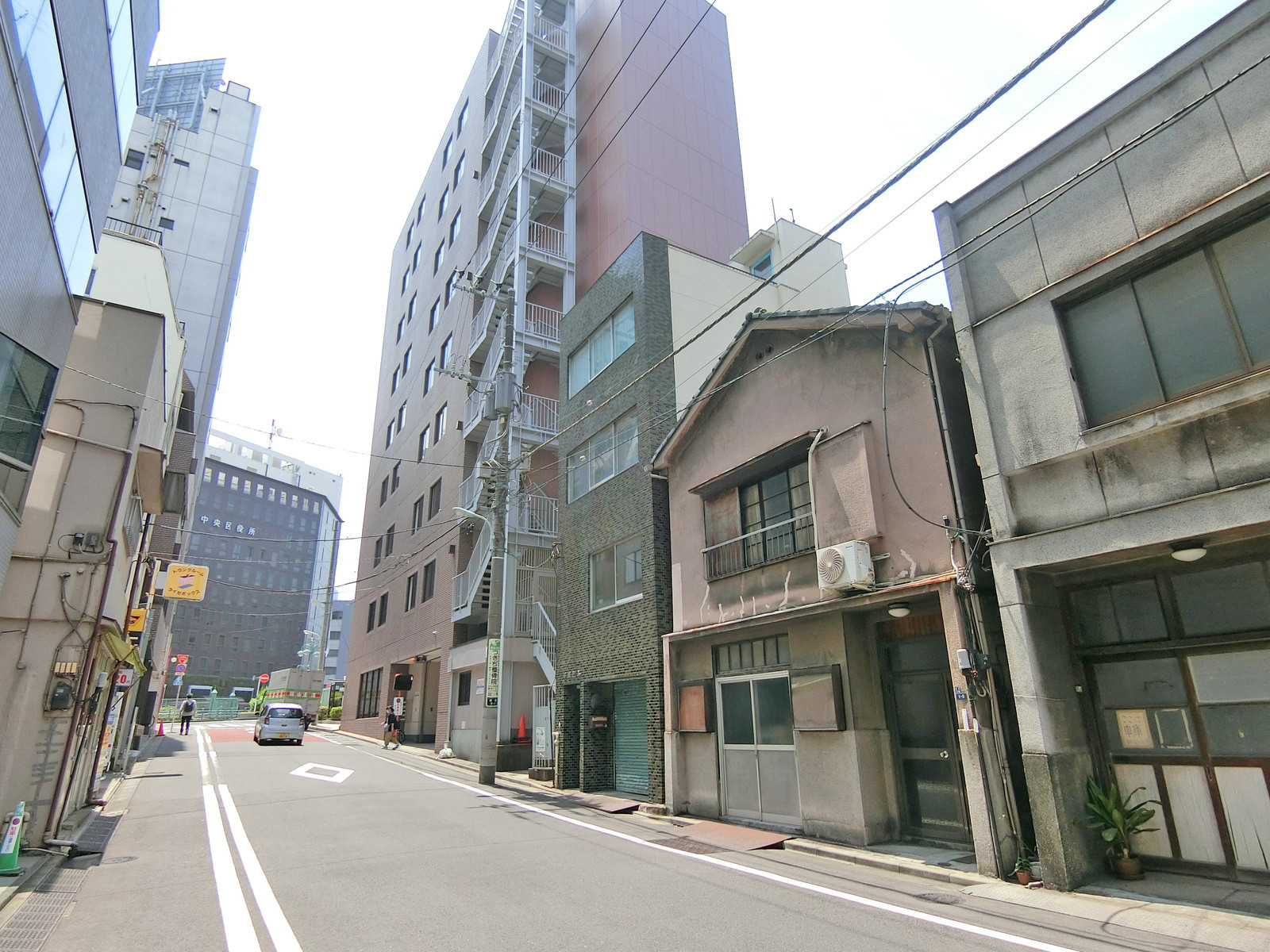 周辺は閑静なエリア