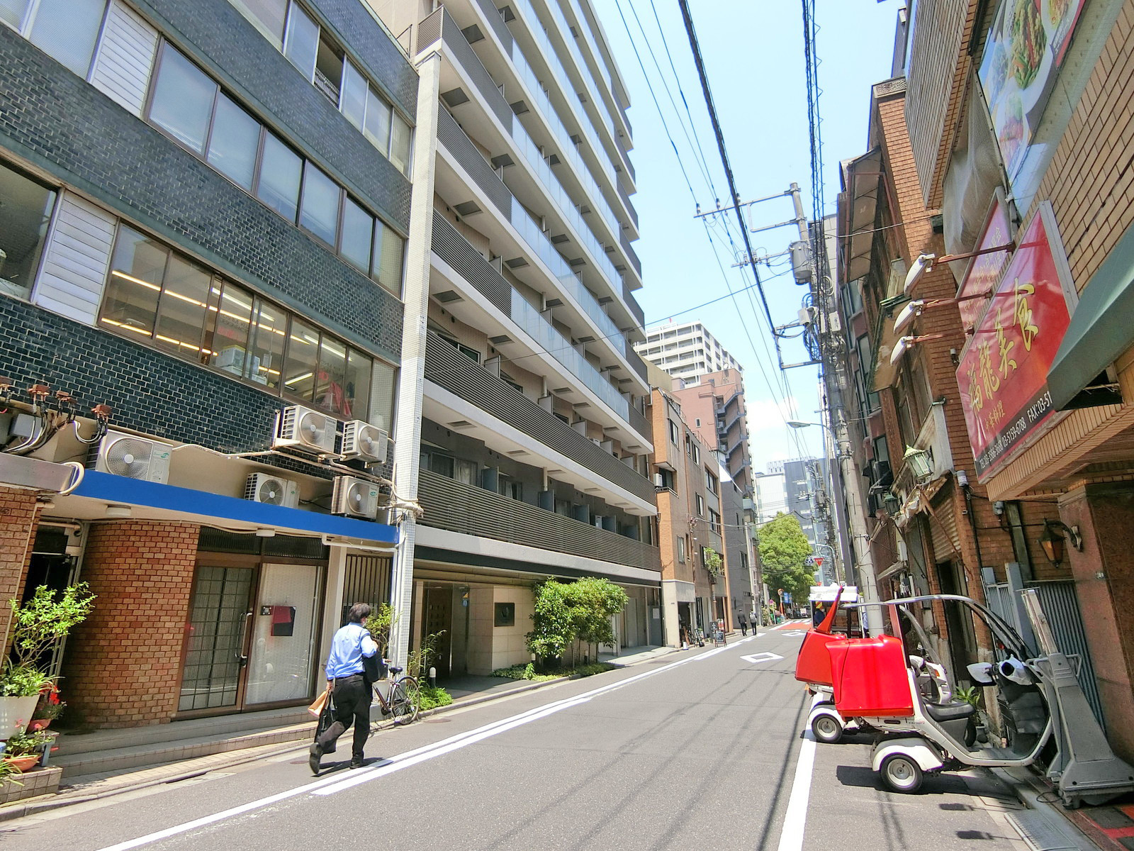 周辺は閑静なエリア