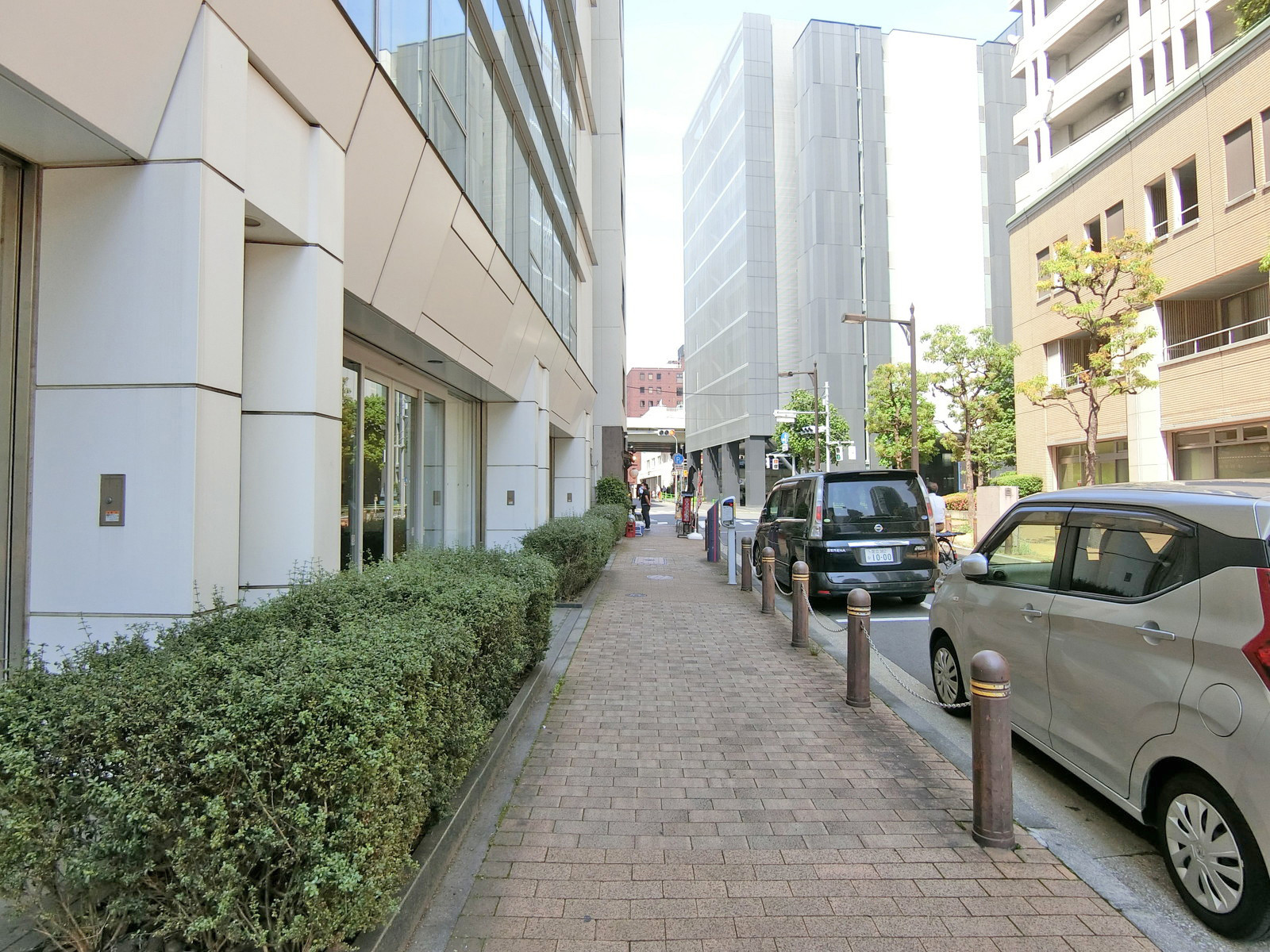 JRE銀座一丁目イーストビル前面の通り