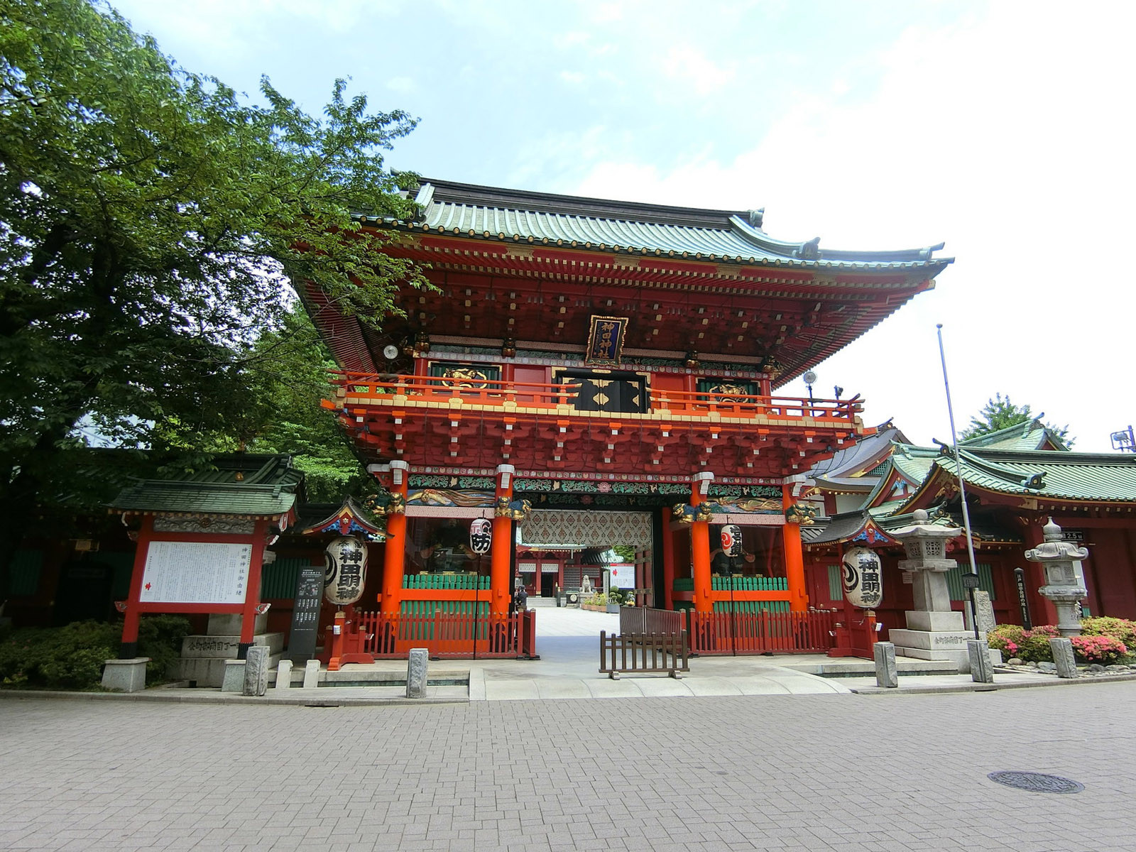 徒歩2分の神田明神
