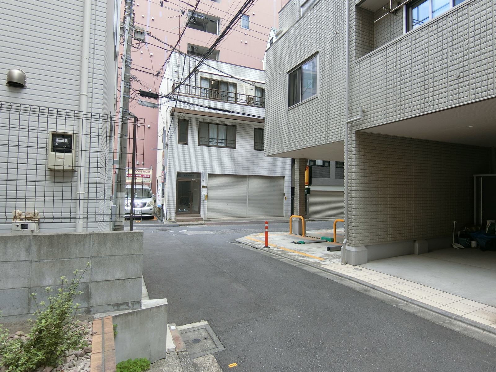 後藤ビル前面の通り