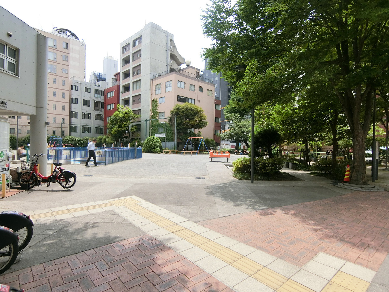 徒歩圏内の公園