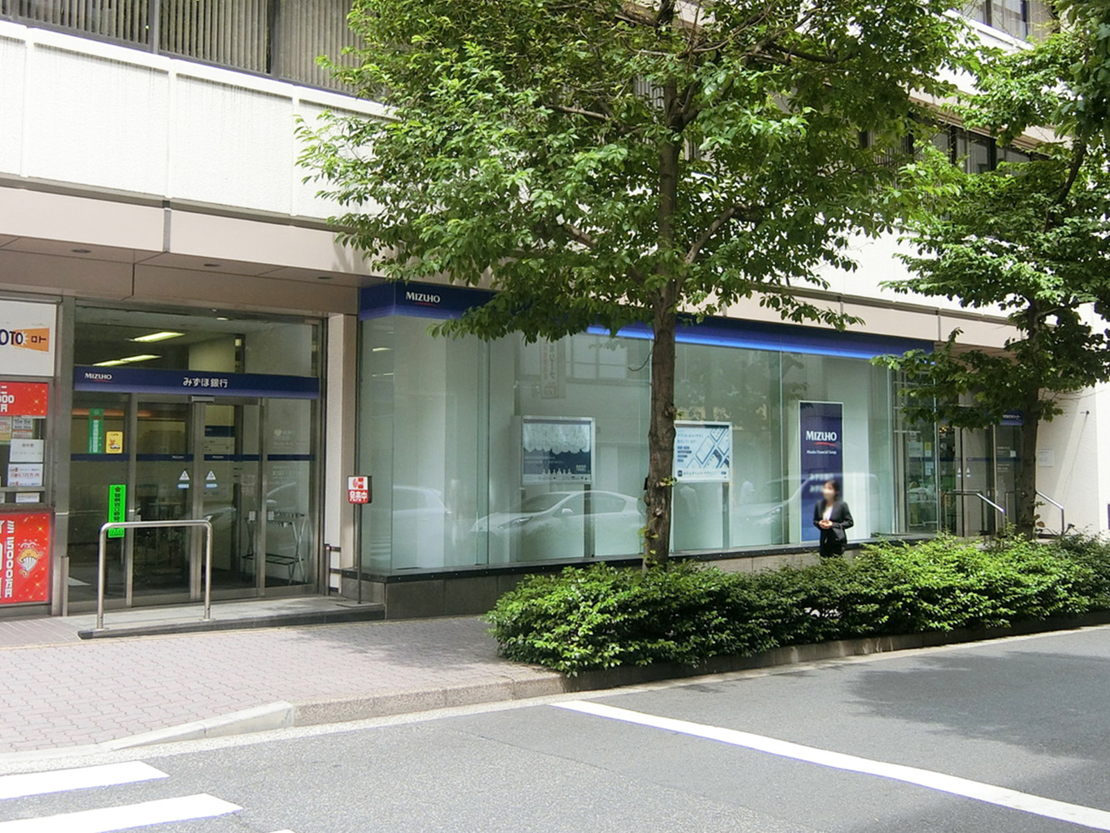 至近のみずほ銀行 兜町支店