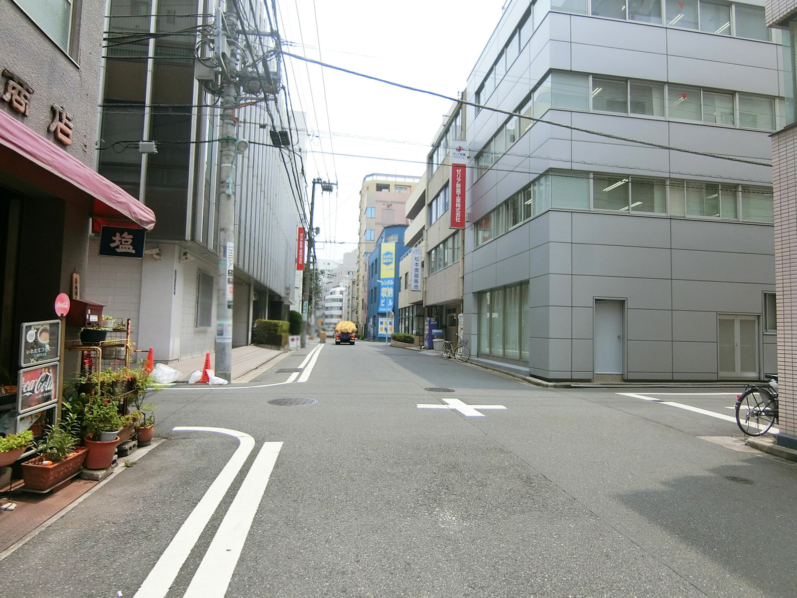 MSビル前面の通り