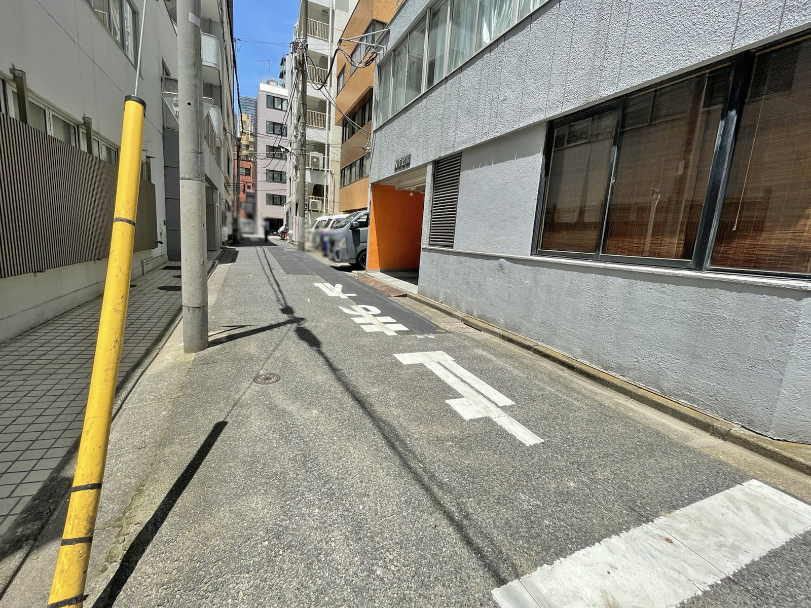 NTビルの前面通り