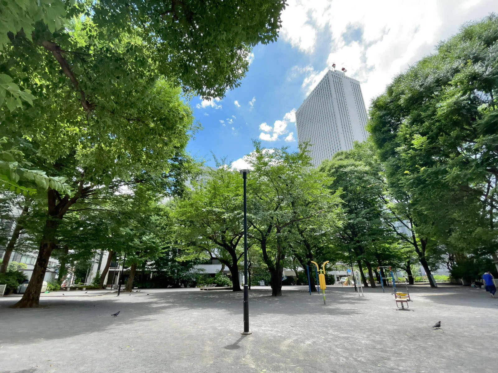 付近の東池袋公園