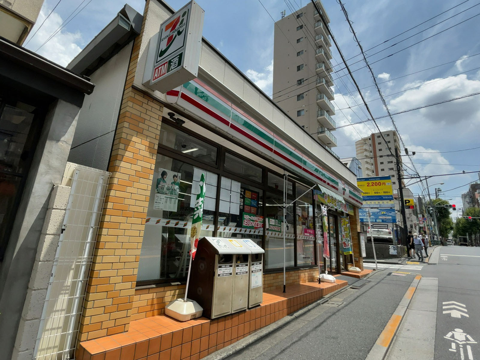 徒歩1分のセブンイレブン