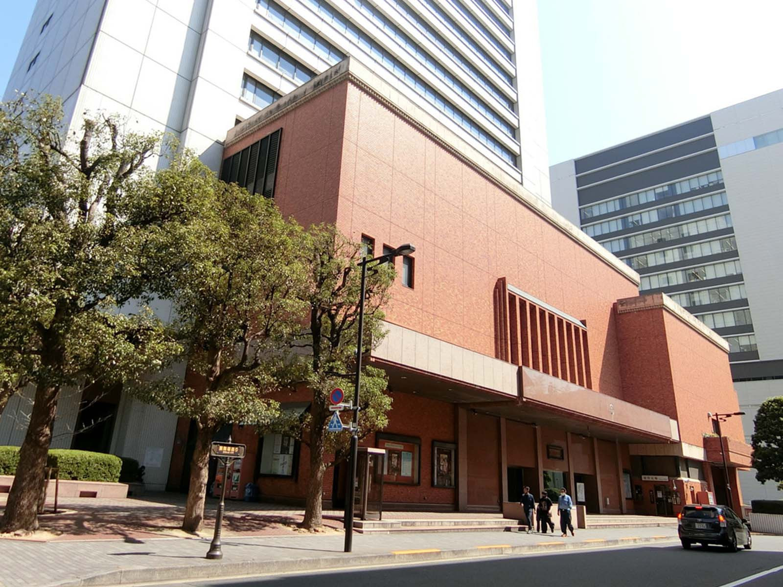 付近の新橋演舞場