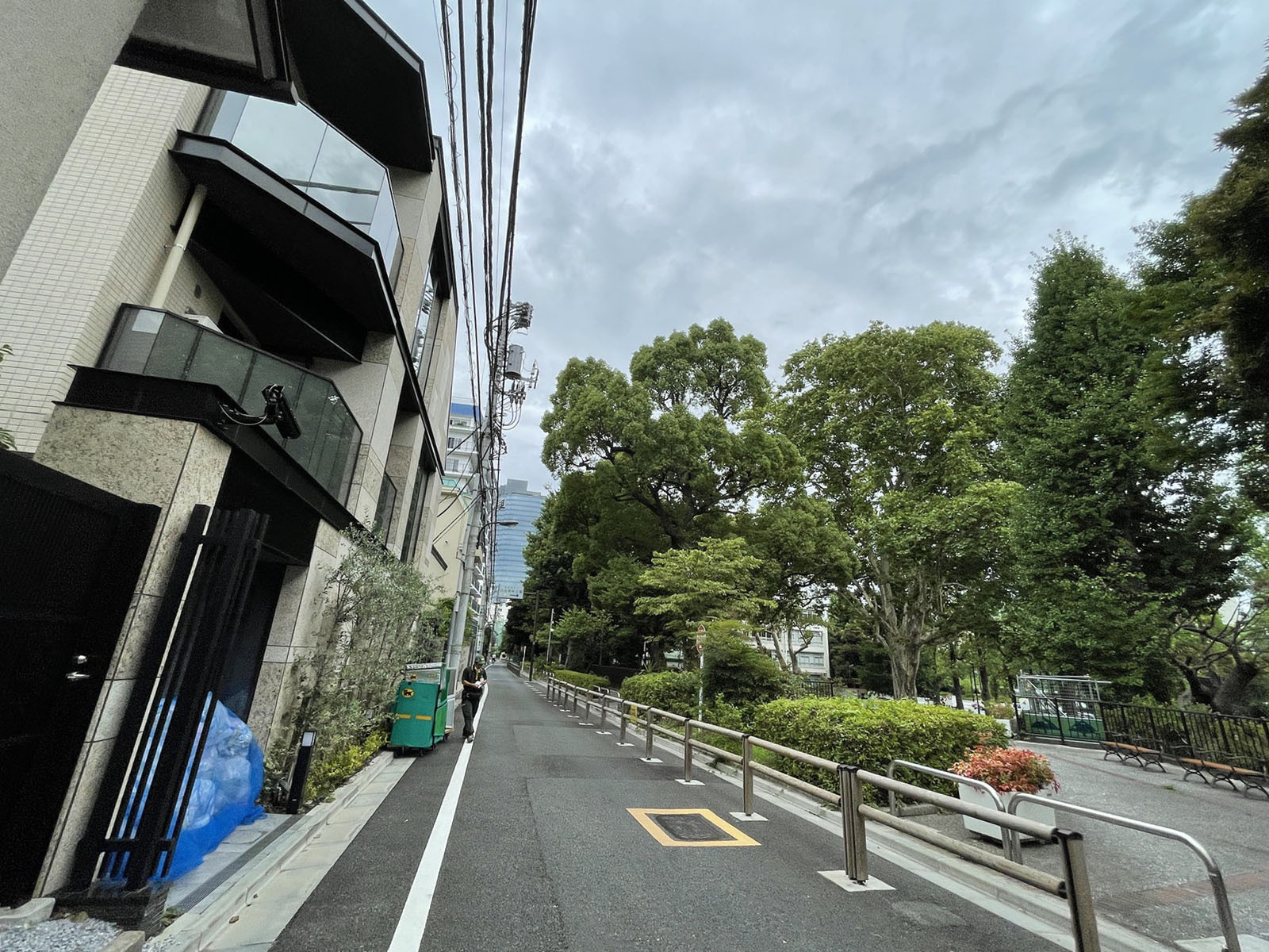 周辺は落ち着いたエリア