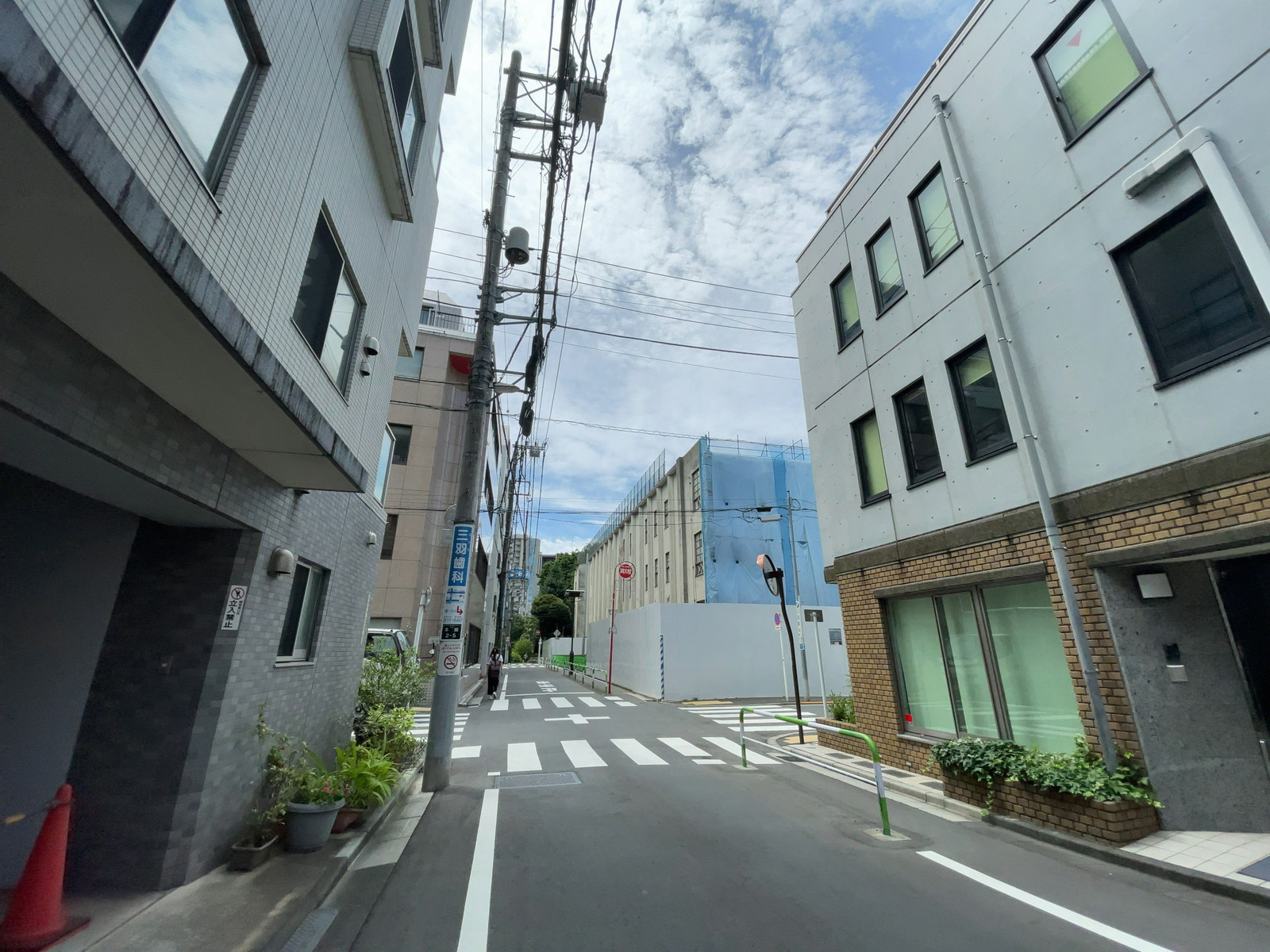 大成堂ビル前面の通り