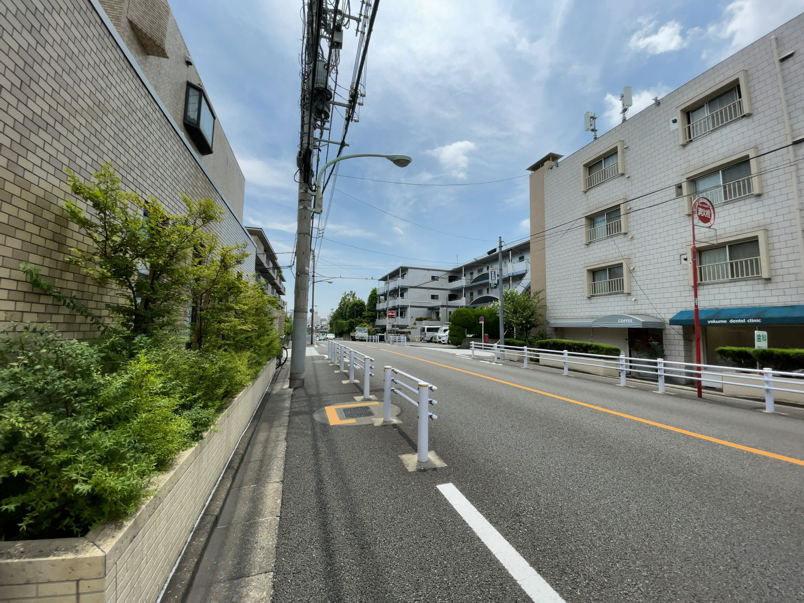 八雲ファミリーハイム前面の自由通り