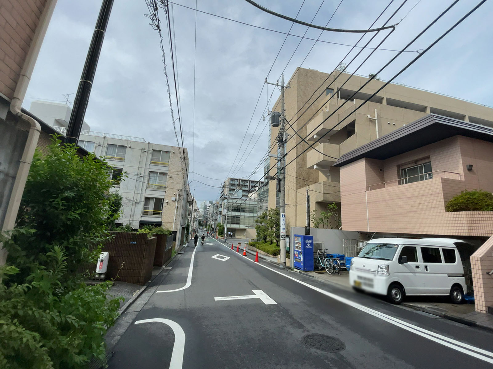 周辺は閑静なエリア