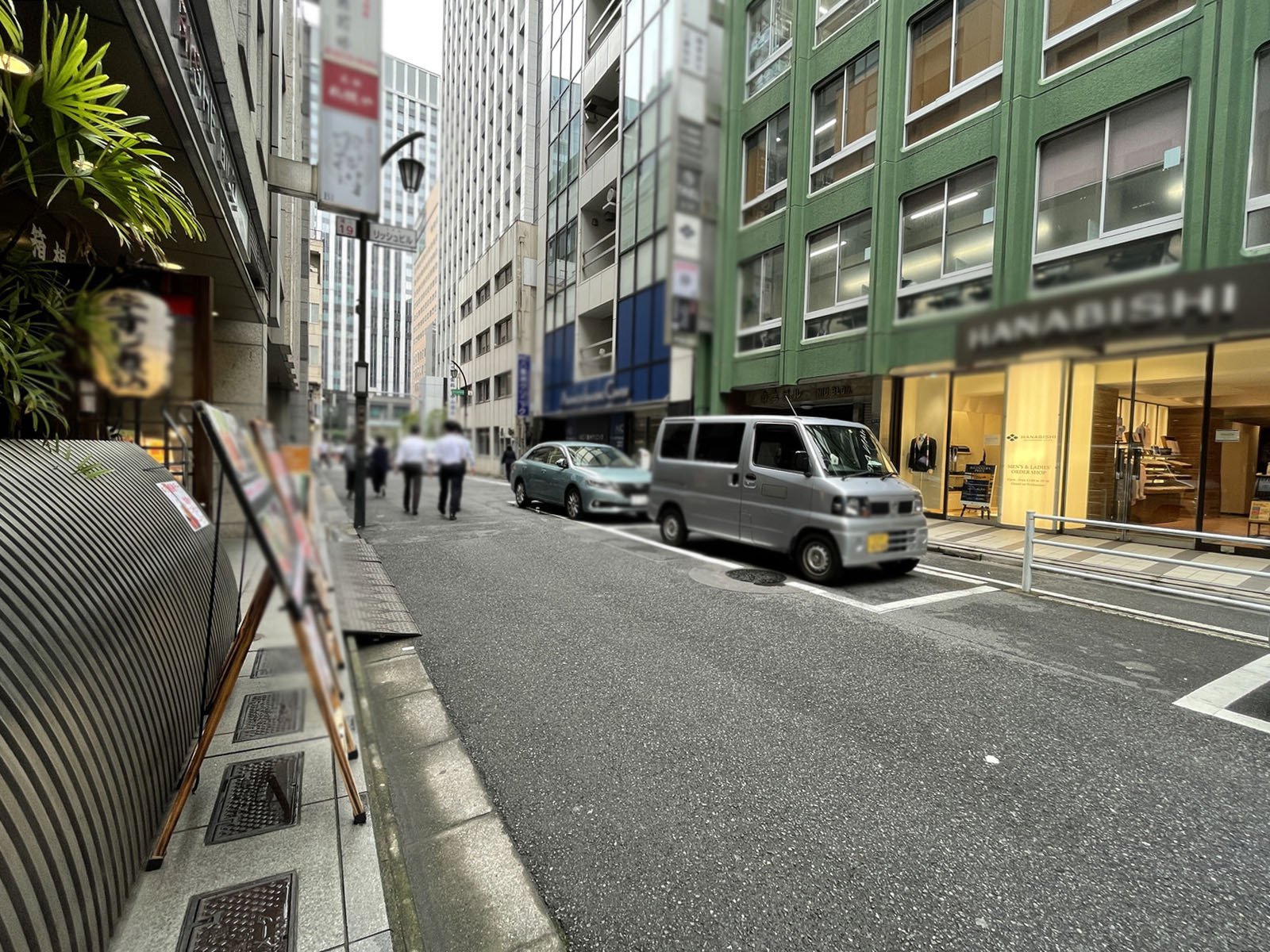 リッシュビル前面の道路