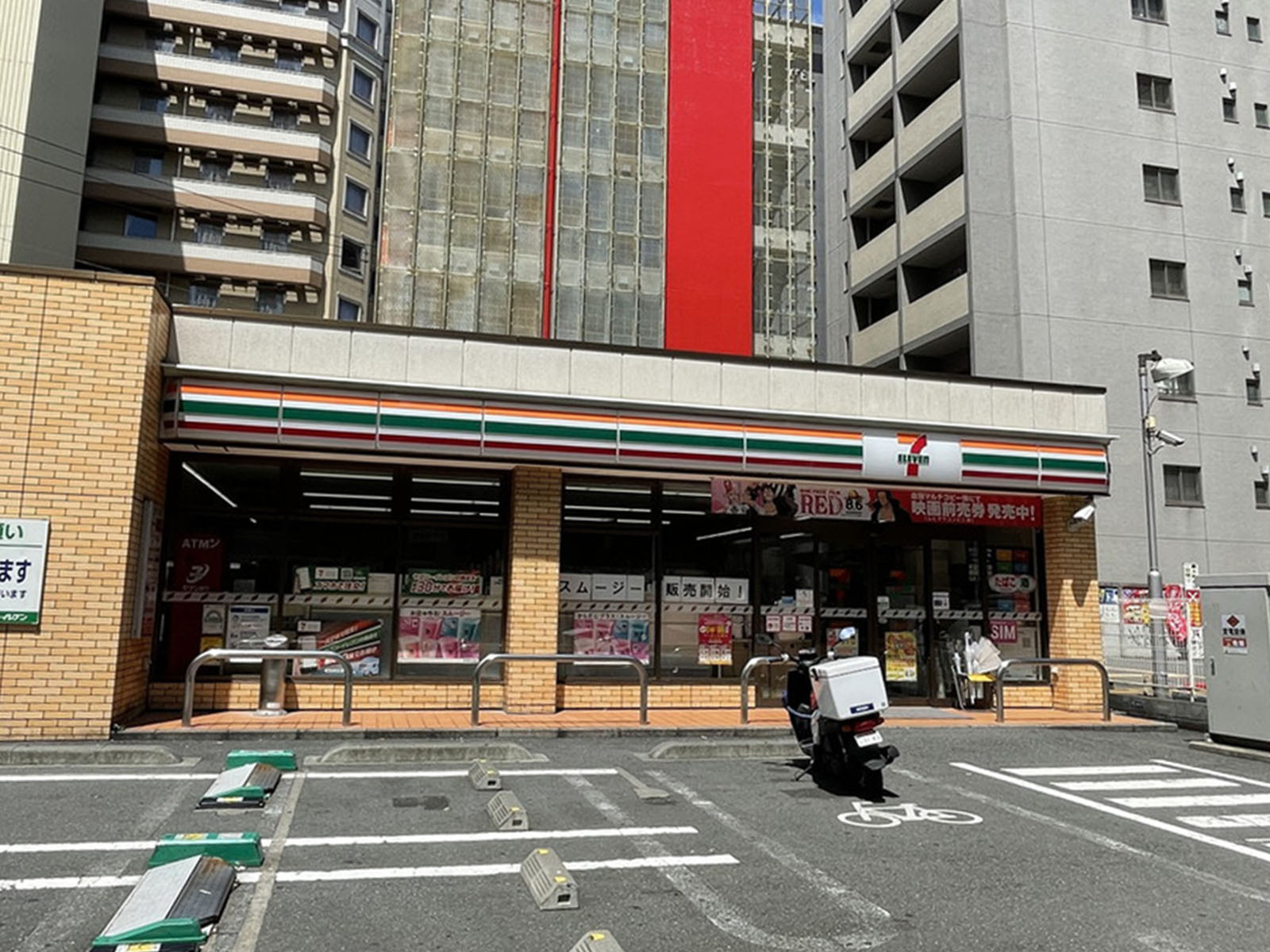徒歩1分のセブンイレブン歌舞伎町2丁目店