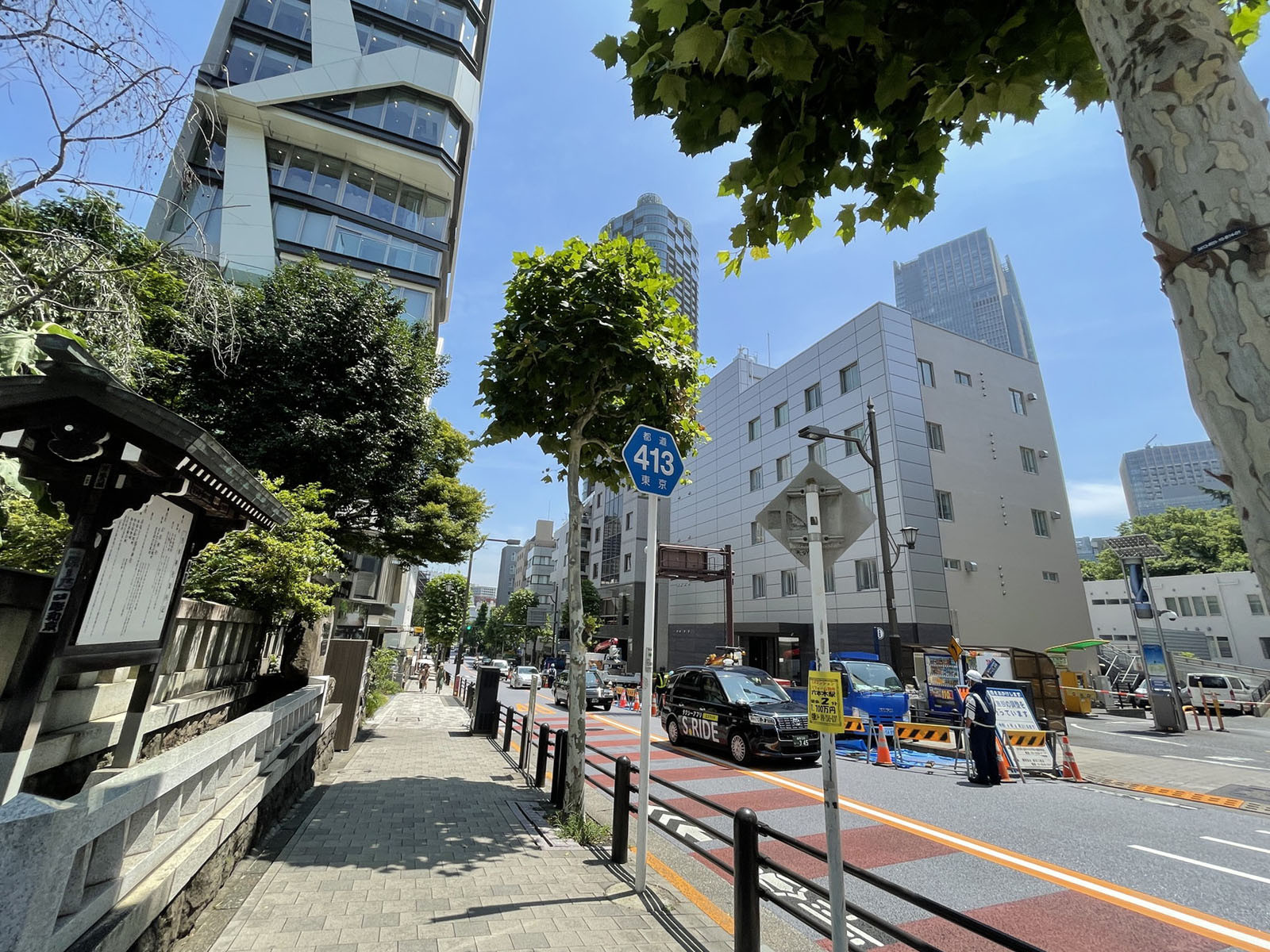 至近の赤坂通り