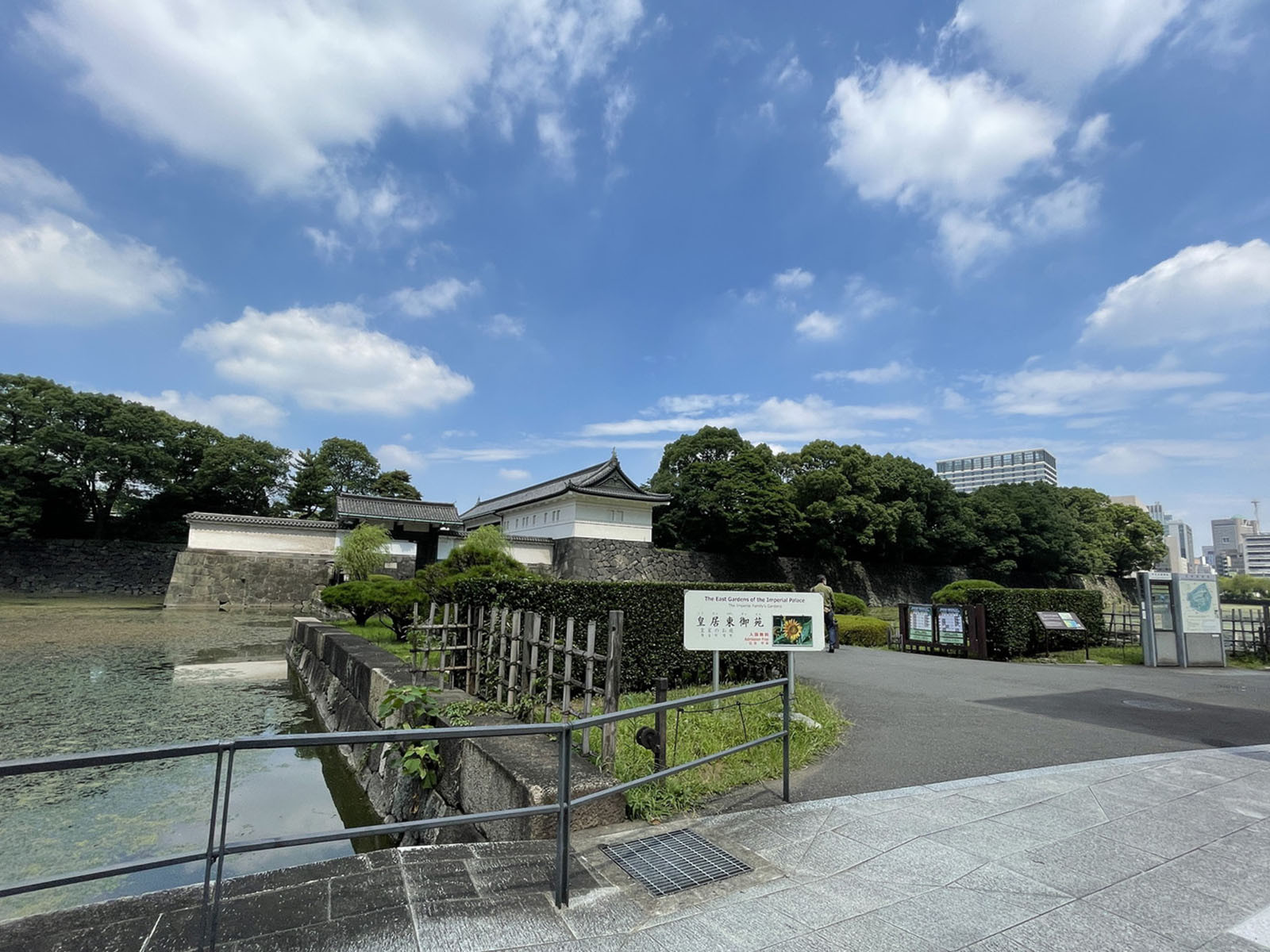 至近の皇居東御苑