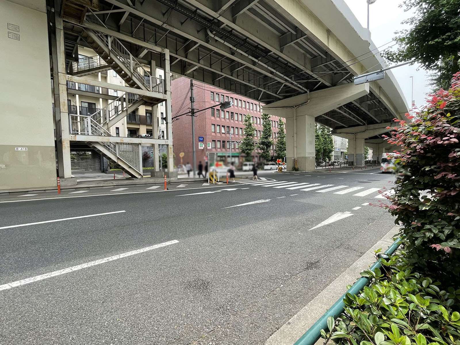 DNP五反田ビル前面の通り