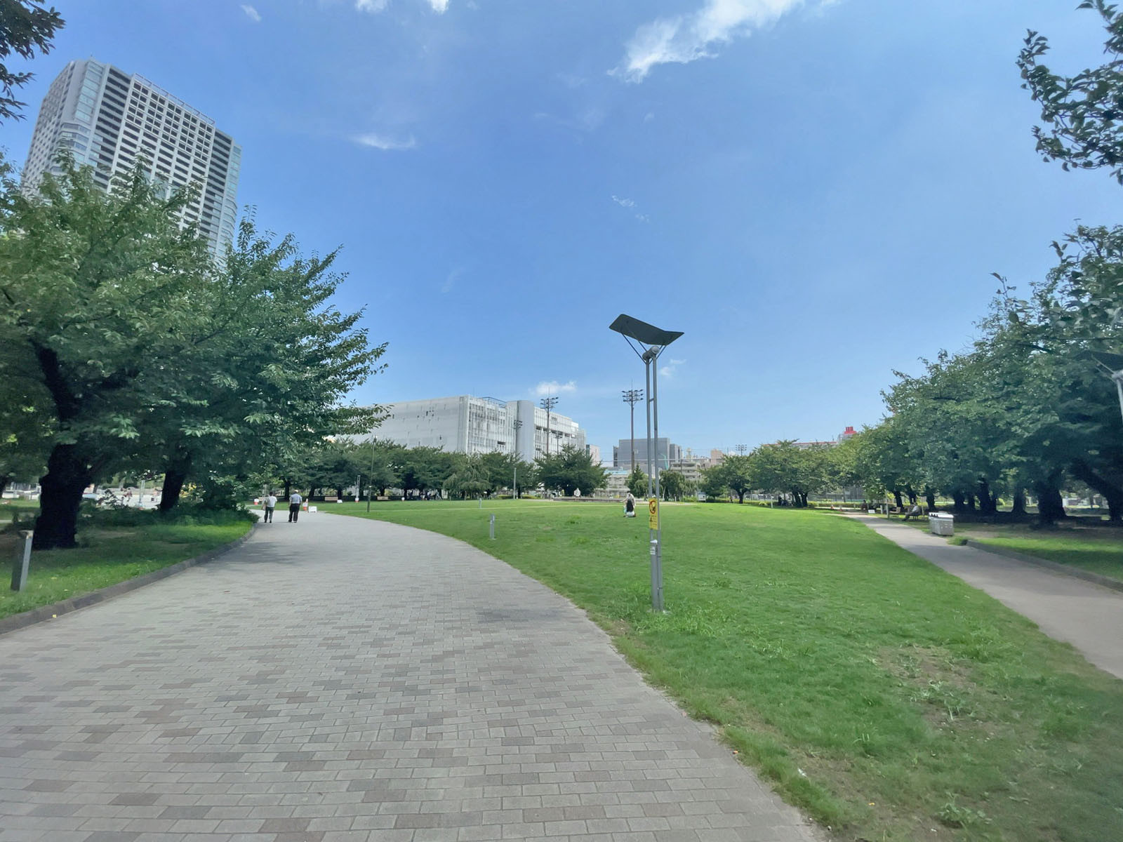 至近の墨田区立錦糸公園
