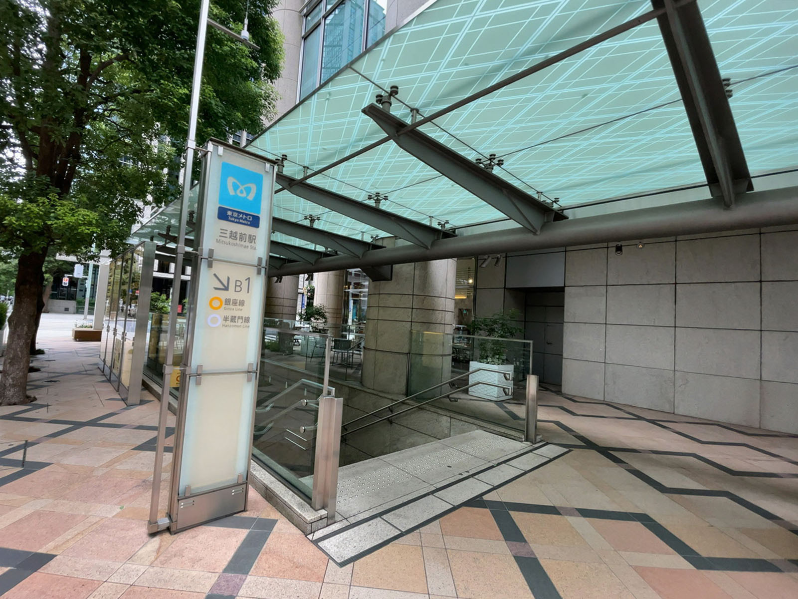「三越前駅」も利用可能