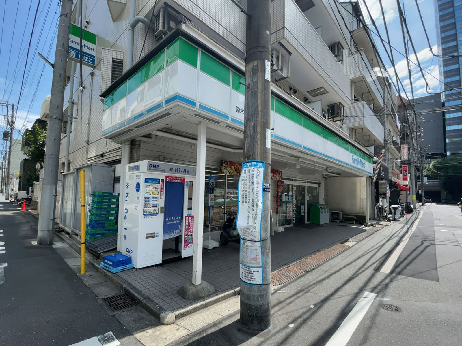 徒歩1分のファミリーマート 鈴木錦糸町店