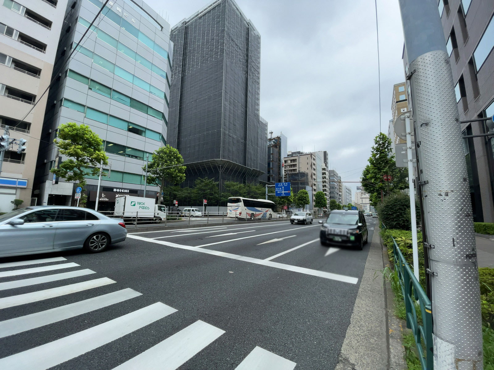 至近の新大橋通り