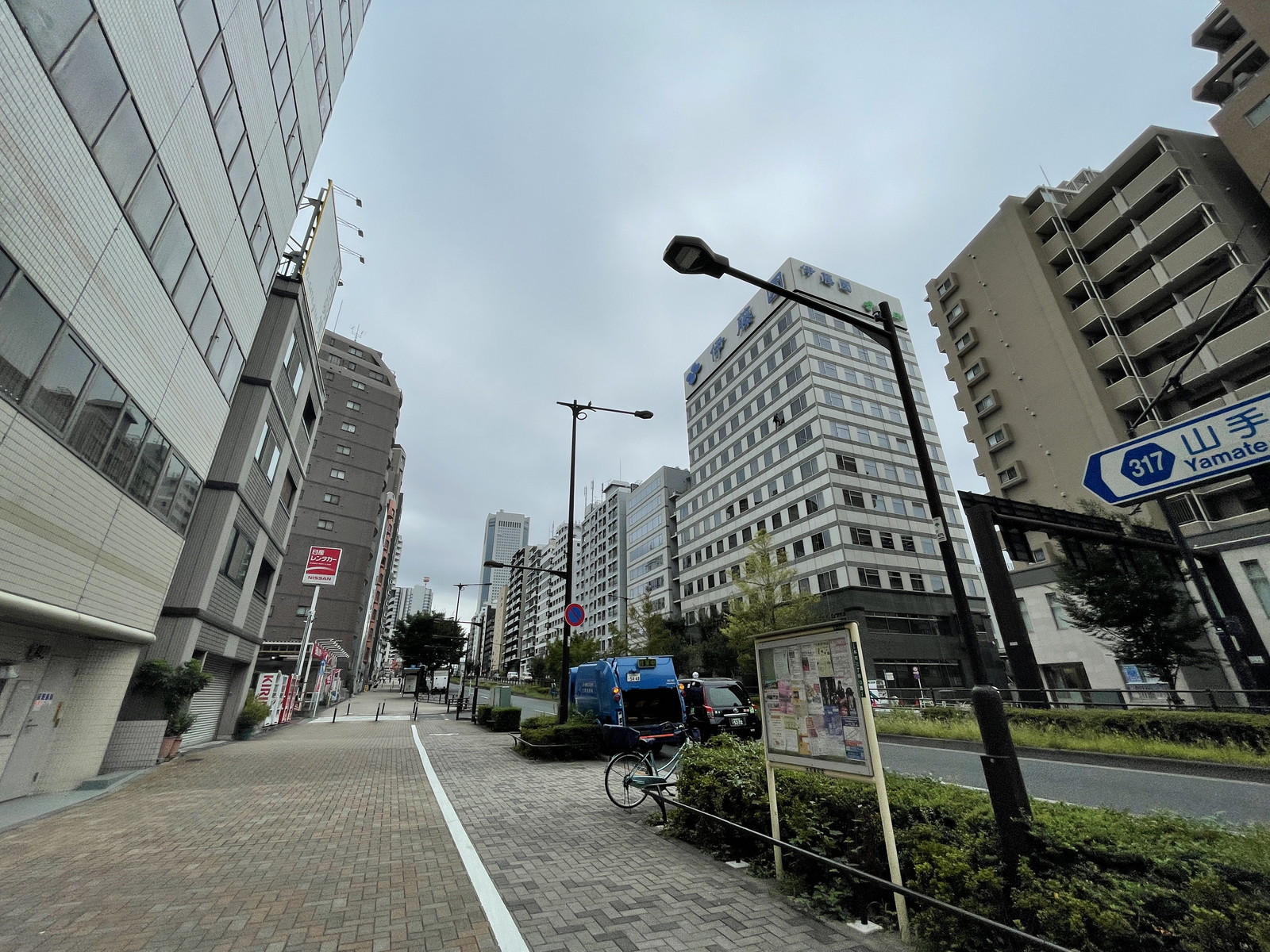 清水橋矢部ビル前面の通り