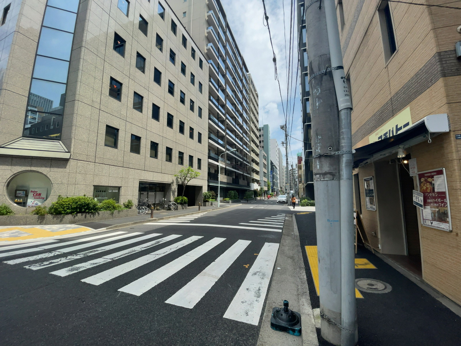 CIRCLES日本橋小舟町前面の通り