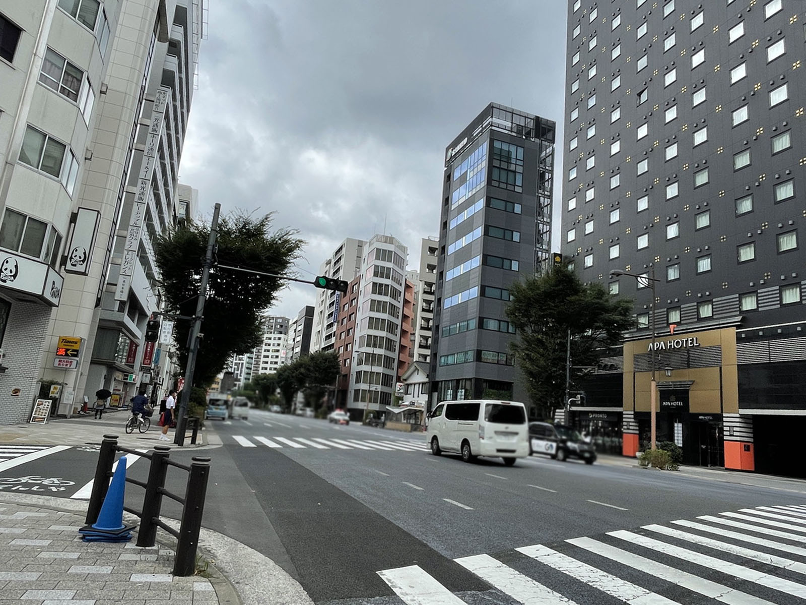 櫻正宗東日本橋ビル前面の通り