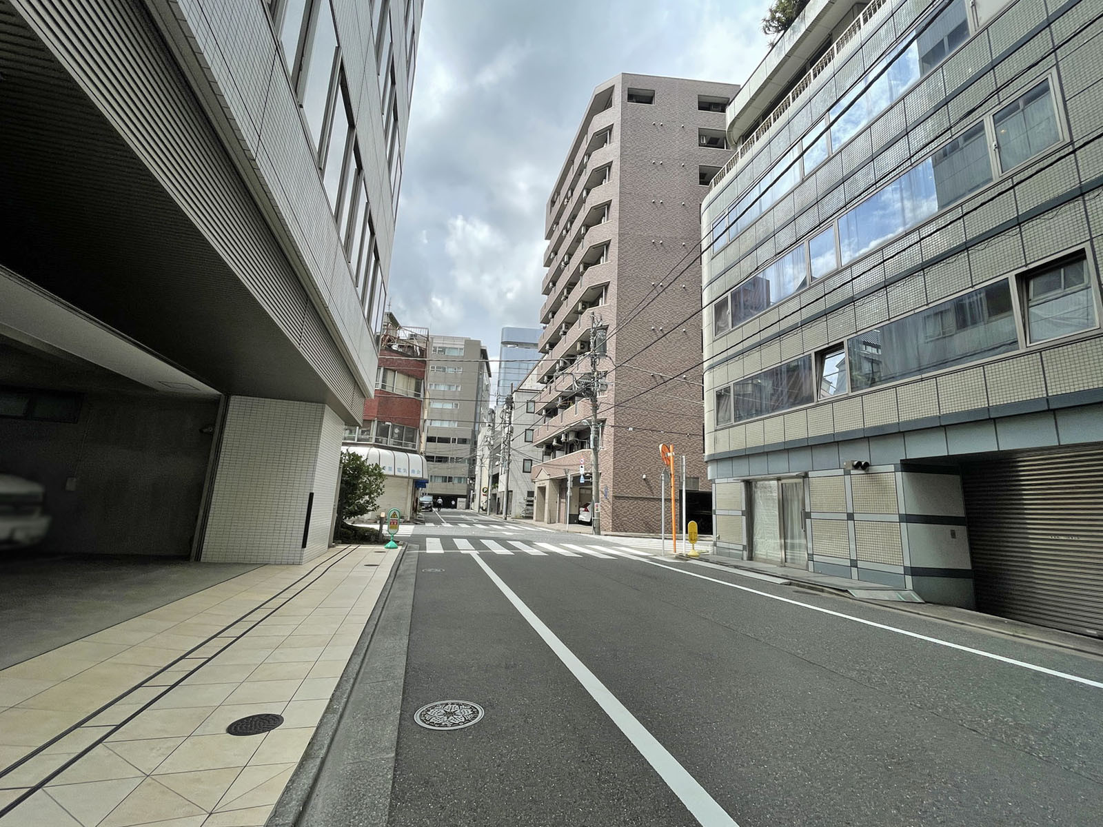 東日本橋一丁目ビル前面道路