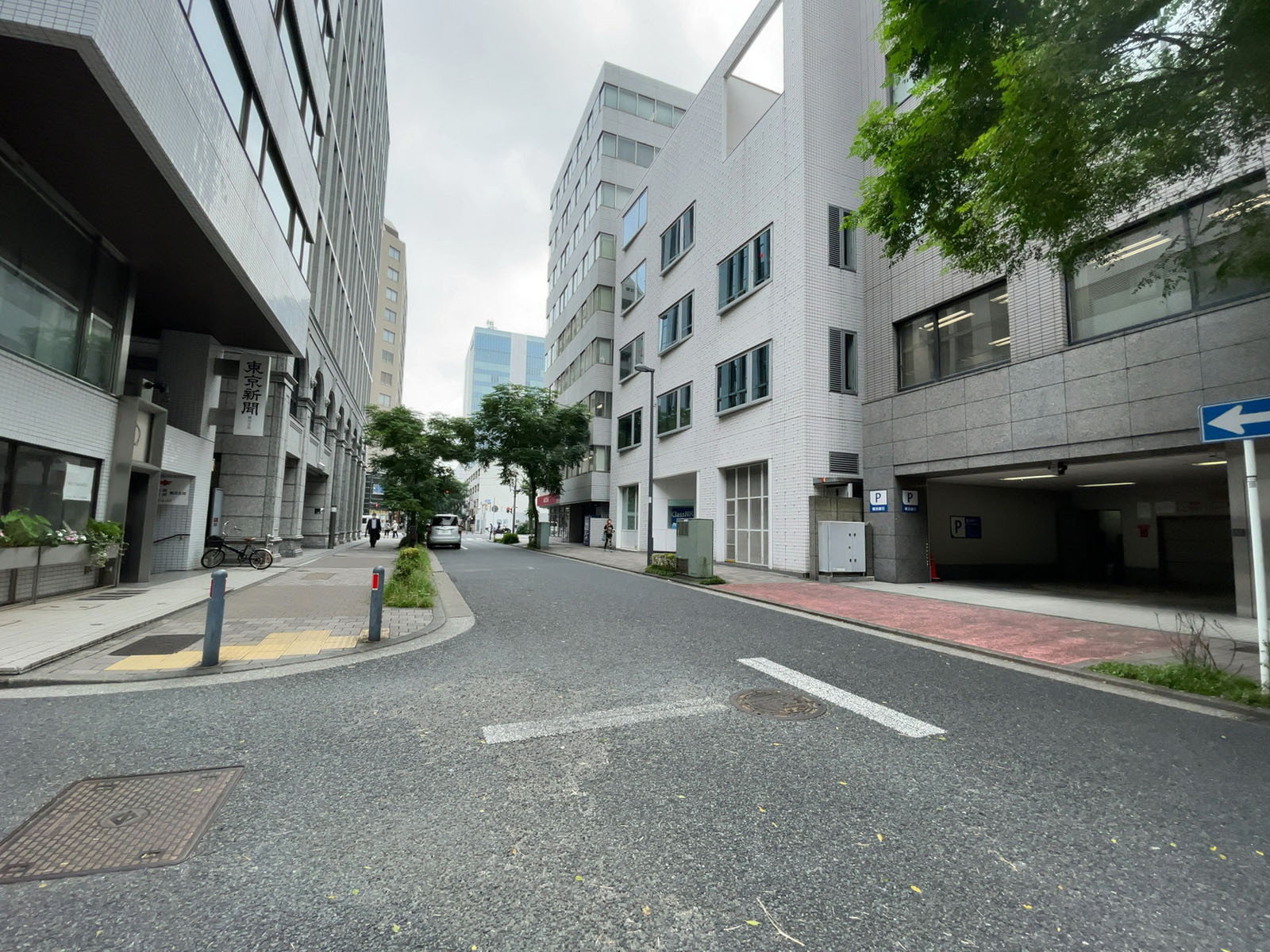 馬車道DOMONビル前面道路
