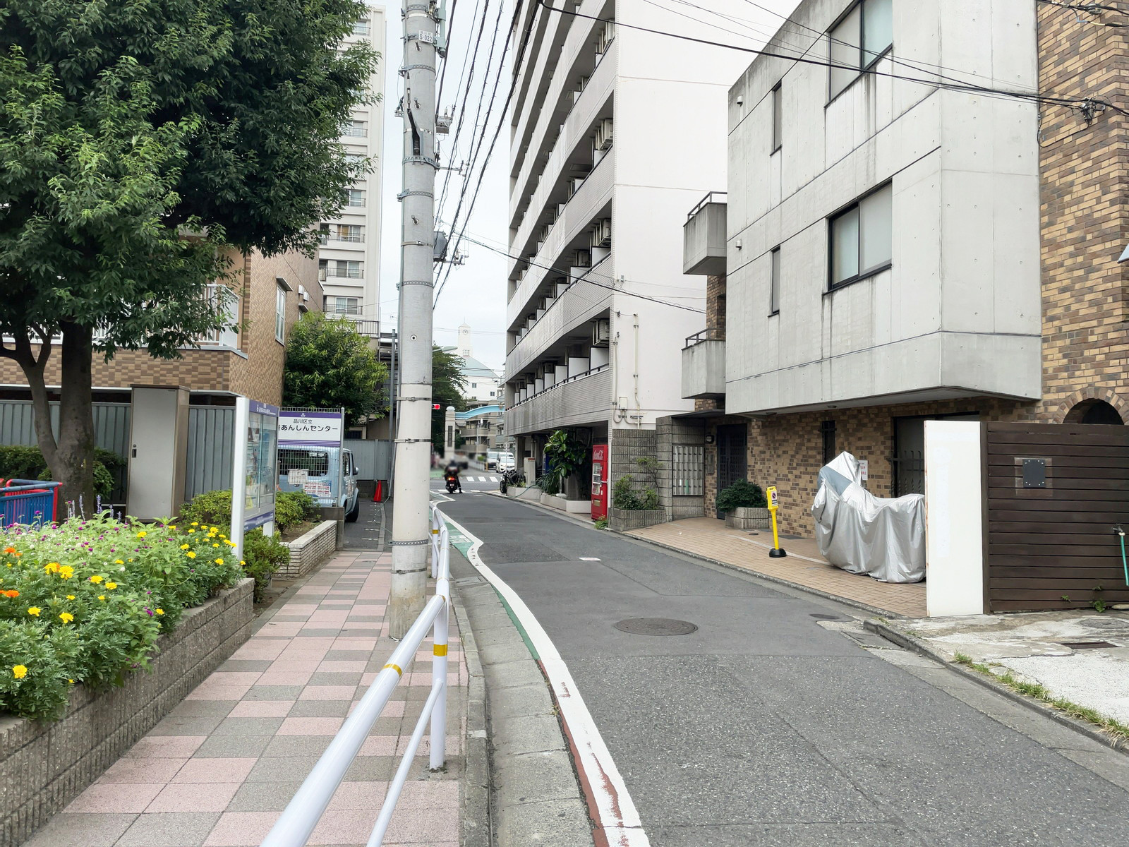 品川区平塚2丁目貸事務所前面の通り