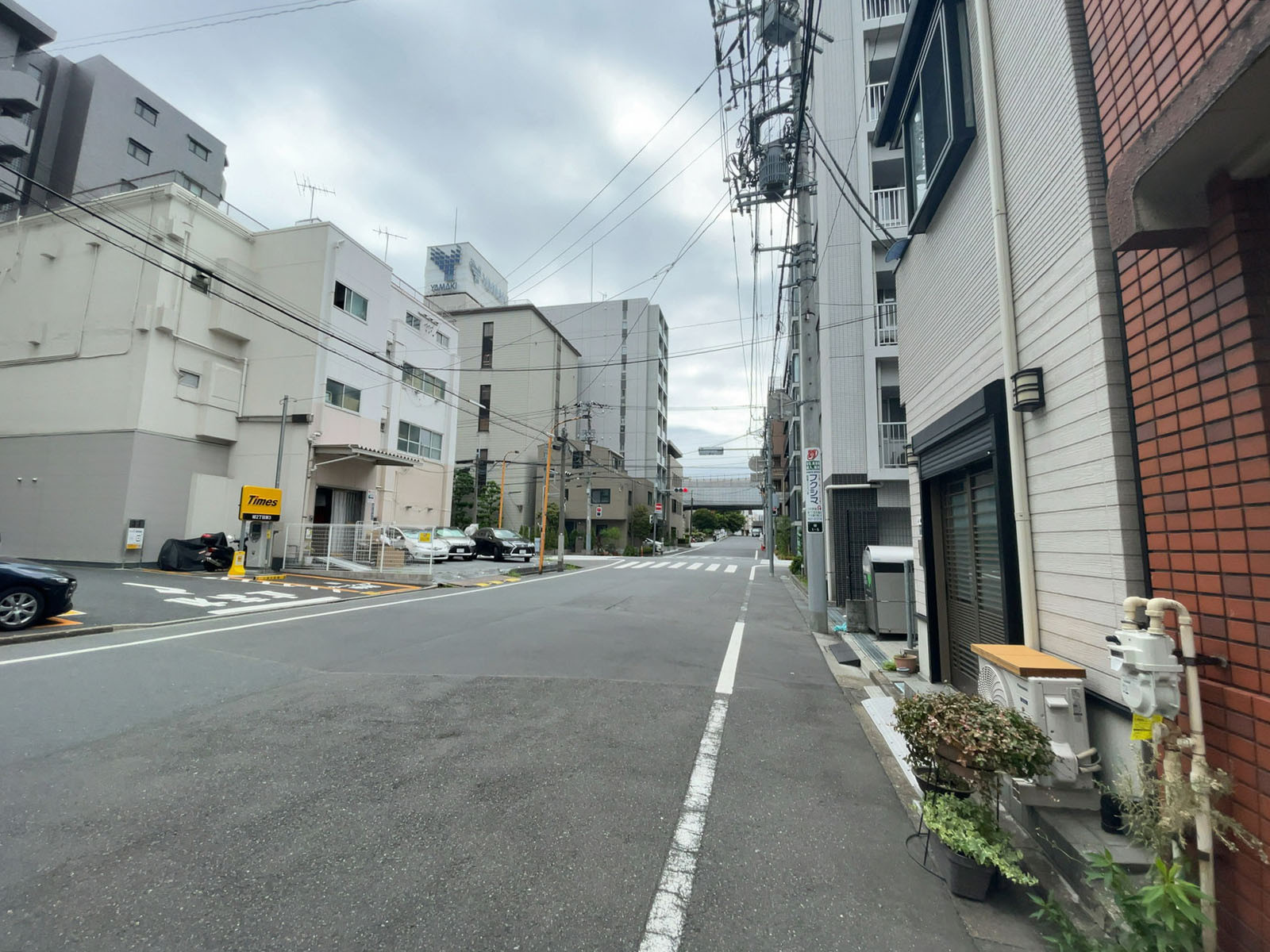 墨田区緑ビル前面の通り