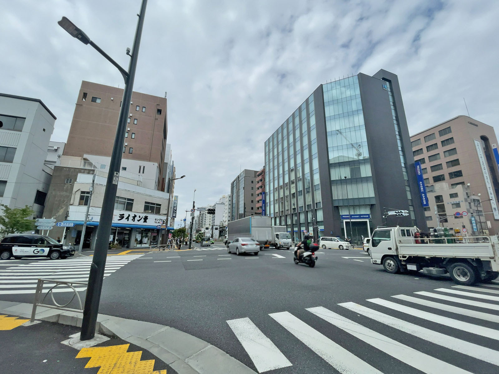 近くの京葉道路
