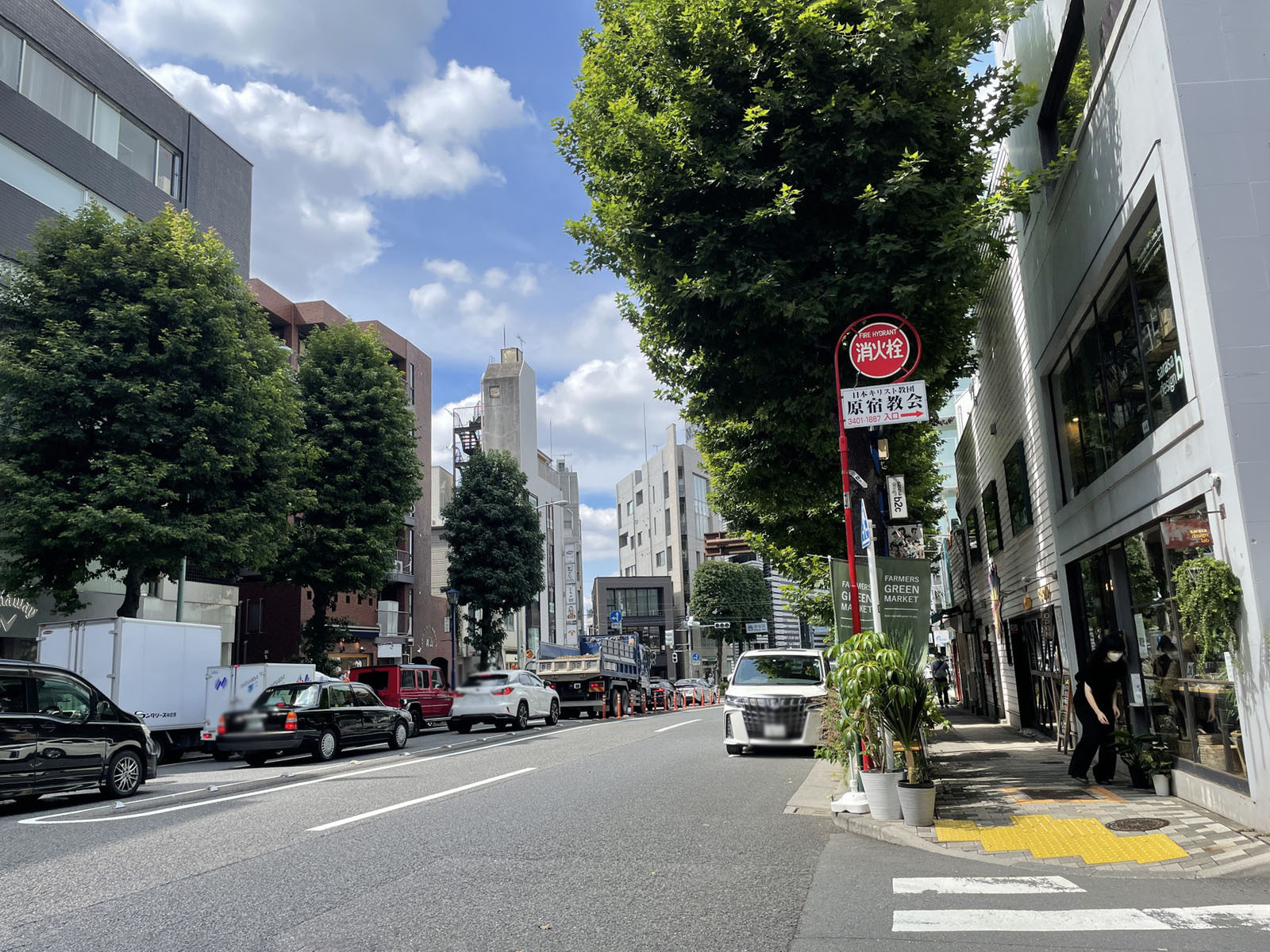 SEIZAN青山ビル前面の通り