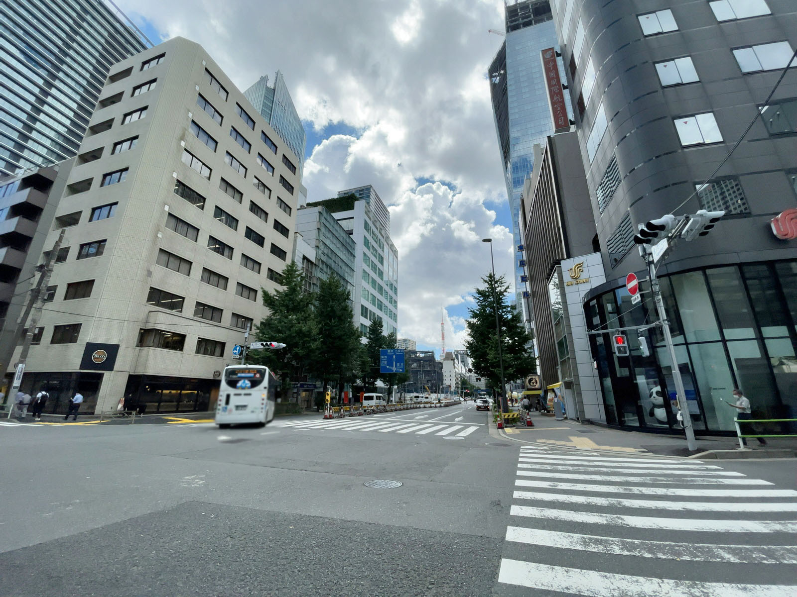 近くの桜田通り
