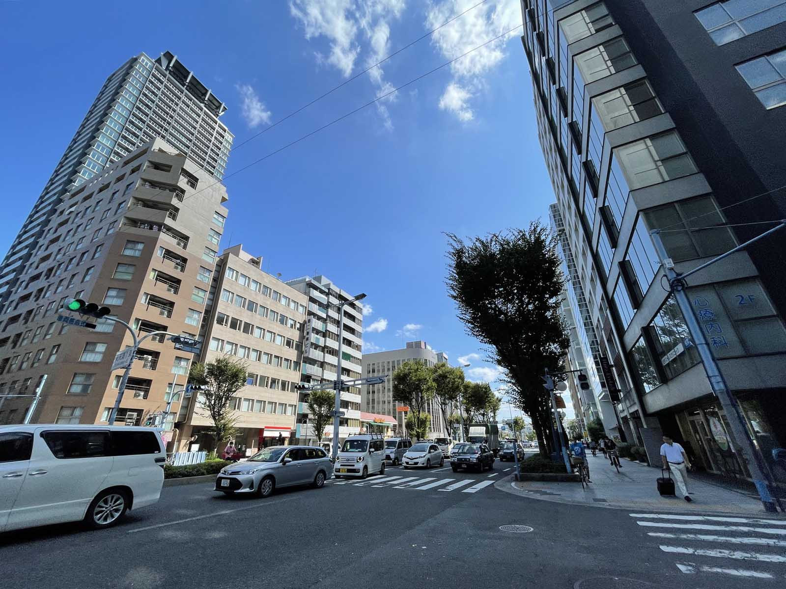 ラシーヌ東天満前面の通り