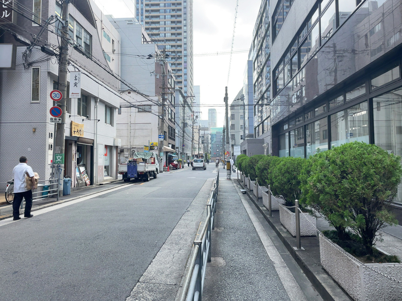 ナシモトビル前面の備後町通