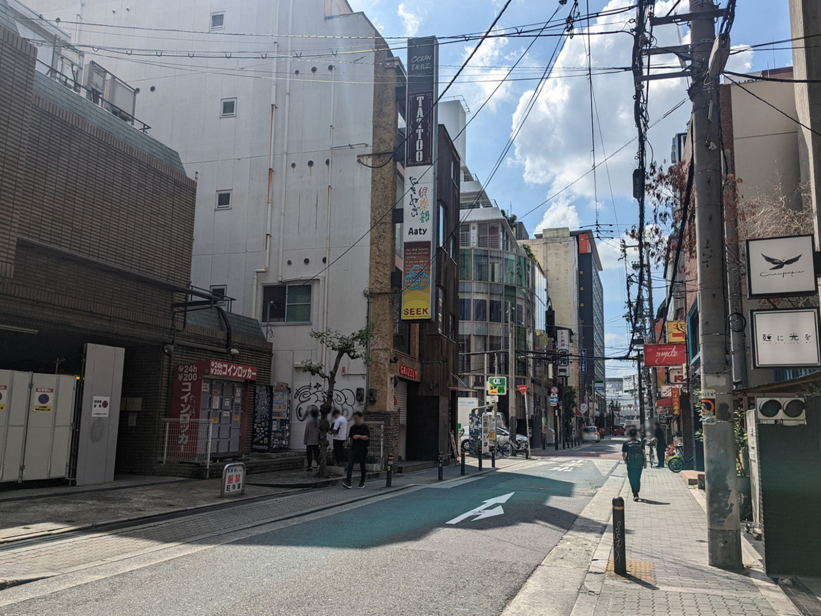 レバンガ心斎橋BLD前面の通り