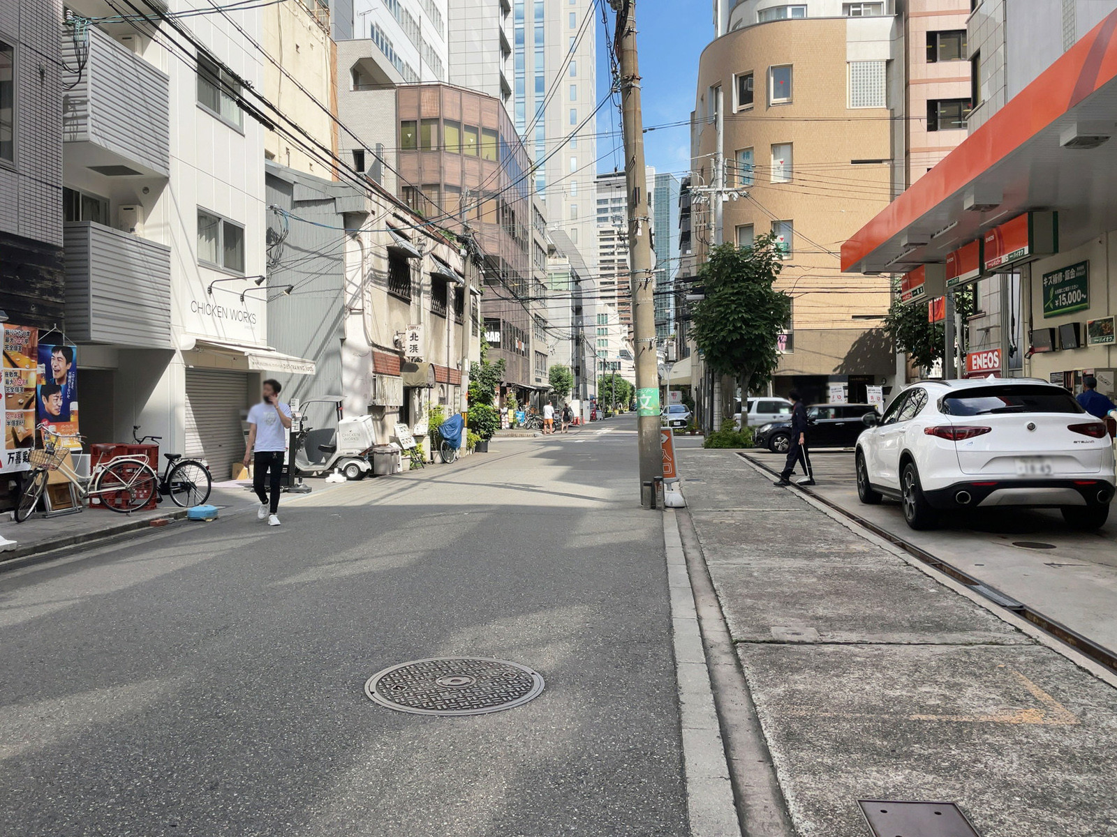 平野町グランドビル前面の通り