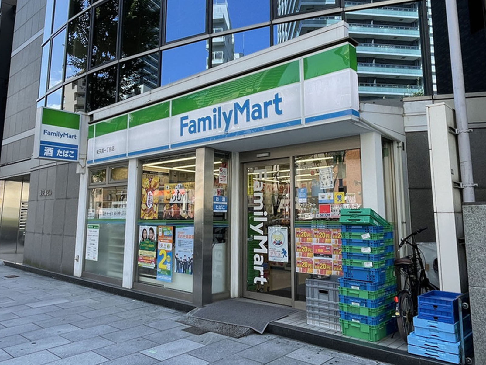 徒歩3分のファミリーマート東天満1丁目店