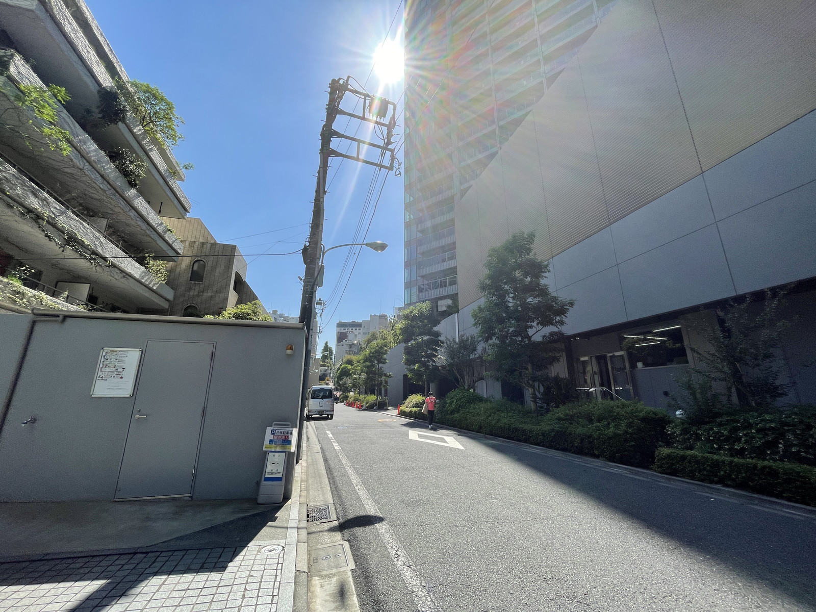 六本木山田ビル前面の通り
