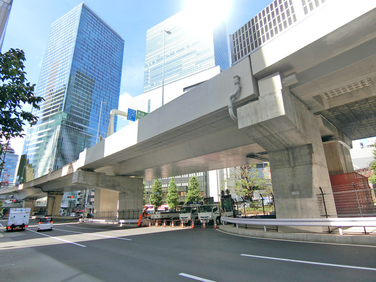 エクラート渋谷ビルは六本木通り沿いに立地